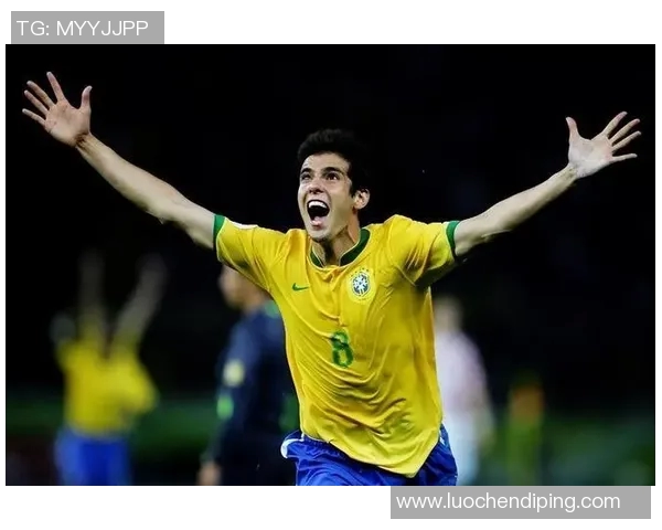 双国籍足球明星的传奇人生与球场背后的故事揭秘