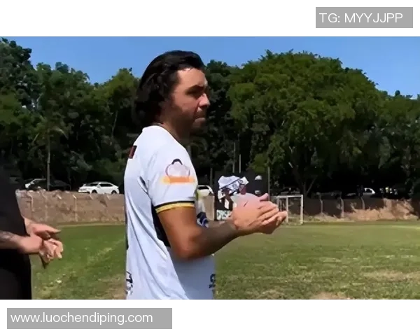 巴西足球教练桑塔纳的传奇生涯与战术智慧探讨